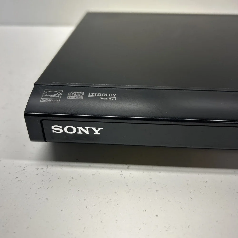 Sony CD DVD Player DVP-SR210P - Tested‎ Works Great - No Remote